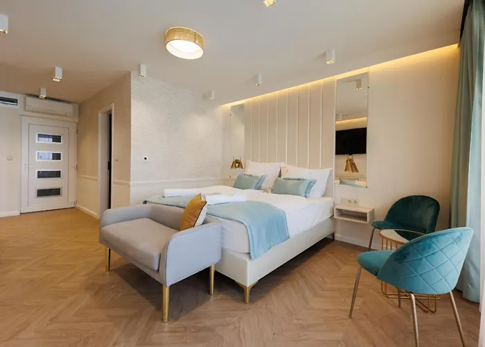 Gold Wave Aparthotel 5*