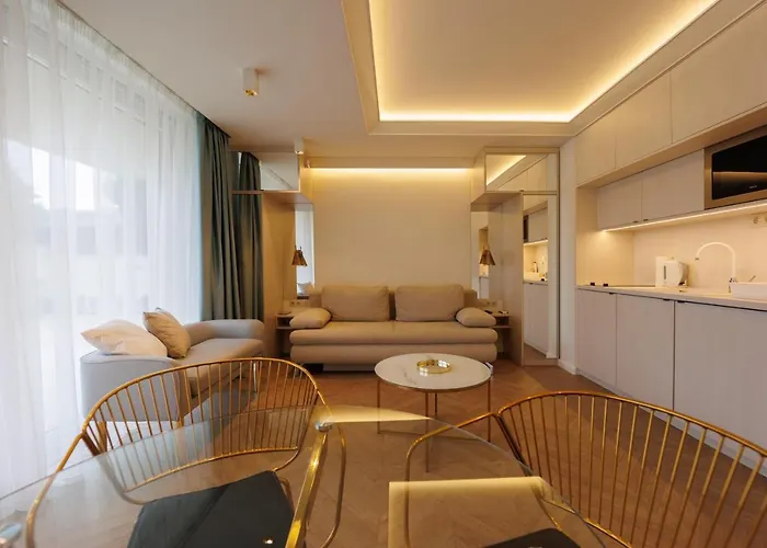 Gold Wave Aparthotel 5*